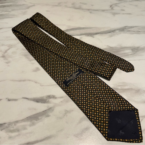 Brooks Brothers 100% Silk Geometric Tie - Picture 2 of 5